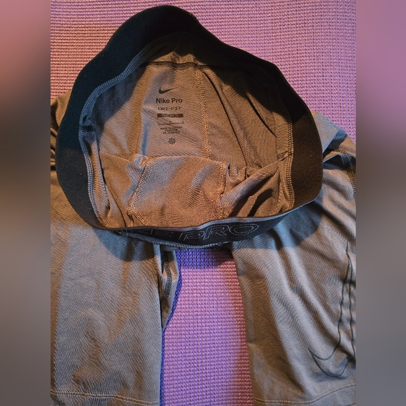 Nike Pro Men's Gray Compression Shorts - Picture 4 of 6